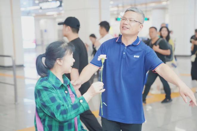 emc易倍：金健母亲节快闪亮相长沙地铁 粮油企业展现花式宠妈新高度(图3)